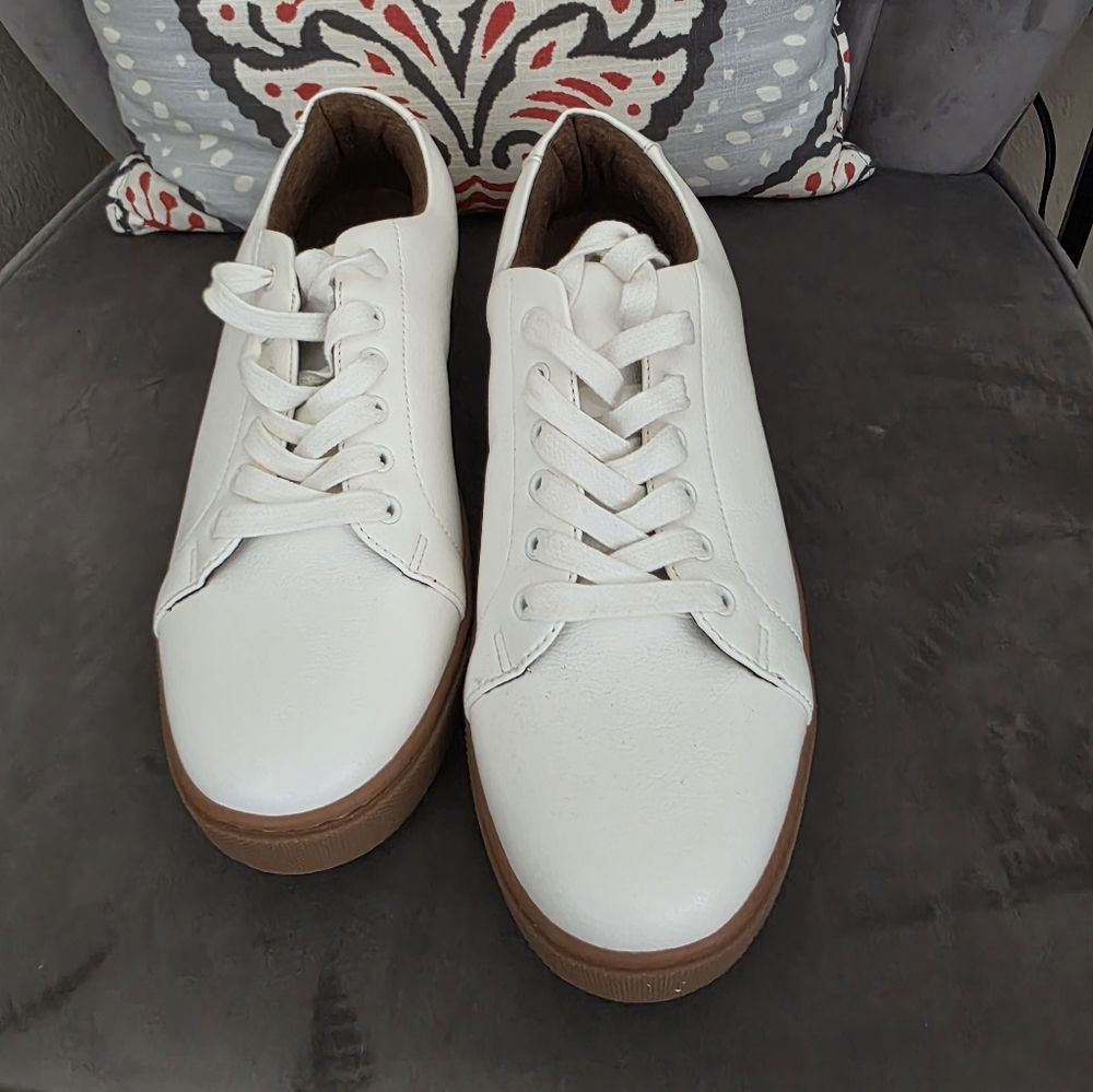 Mens Porter & Ash shoes size 9 1/2.